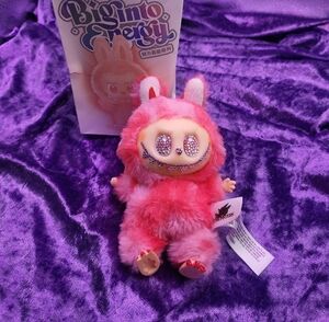 Pop Mart BIG INTO ENERGY Monster - "LOVE"